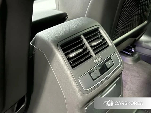 Audi A4L 2023 Белый из Китая, фото 6