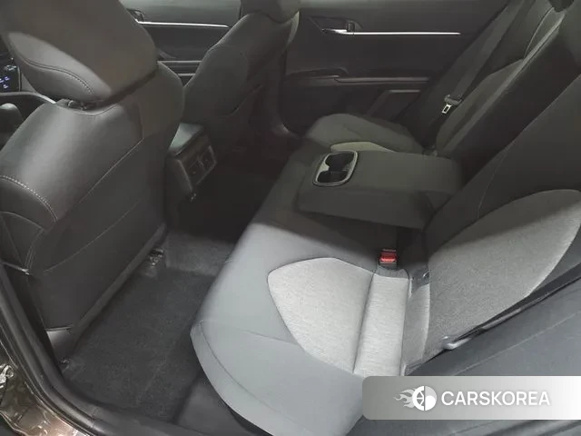 Toyota Camry (XV70) 2023 Коричневый из Кореи, фото 6