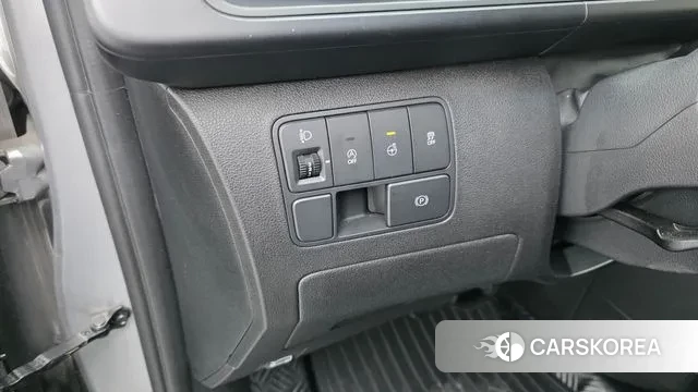 Hyundai Staria 2021 Серебристо-серый из Кореи, фото 6