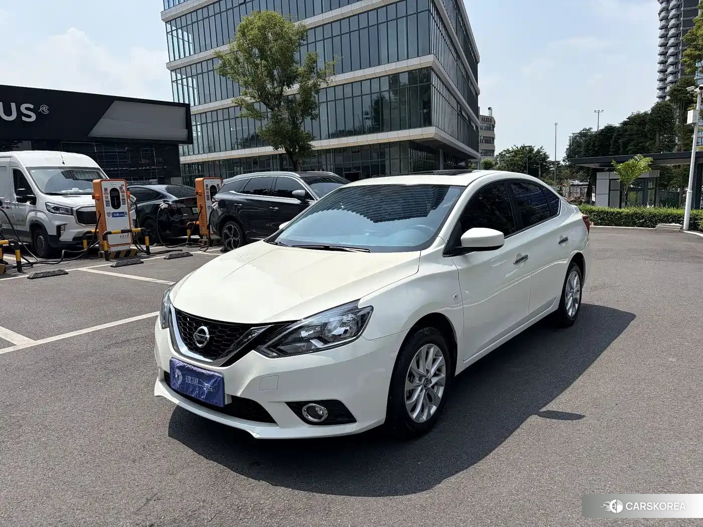 Nissan Sylphy 2023 Белый из Китая, фото 6