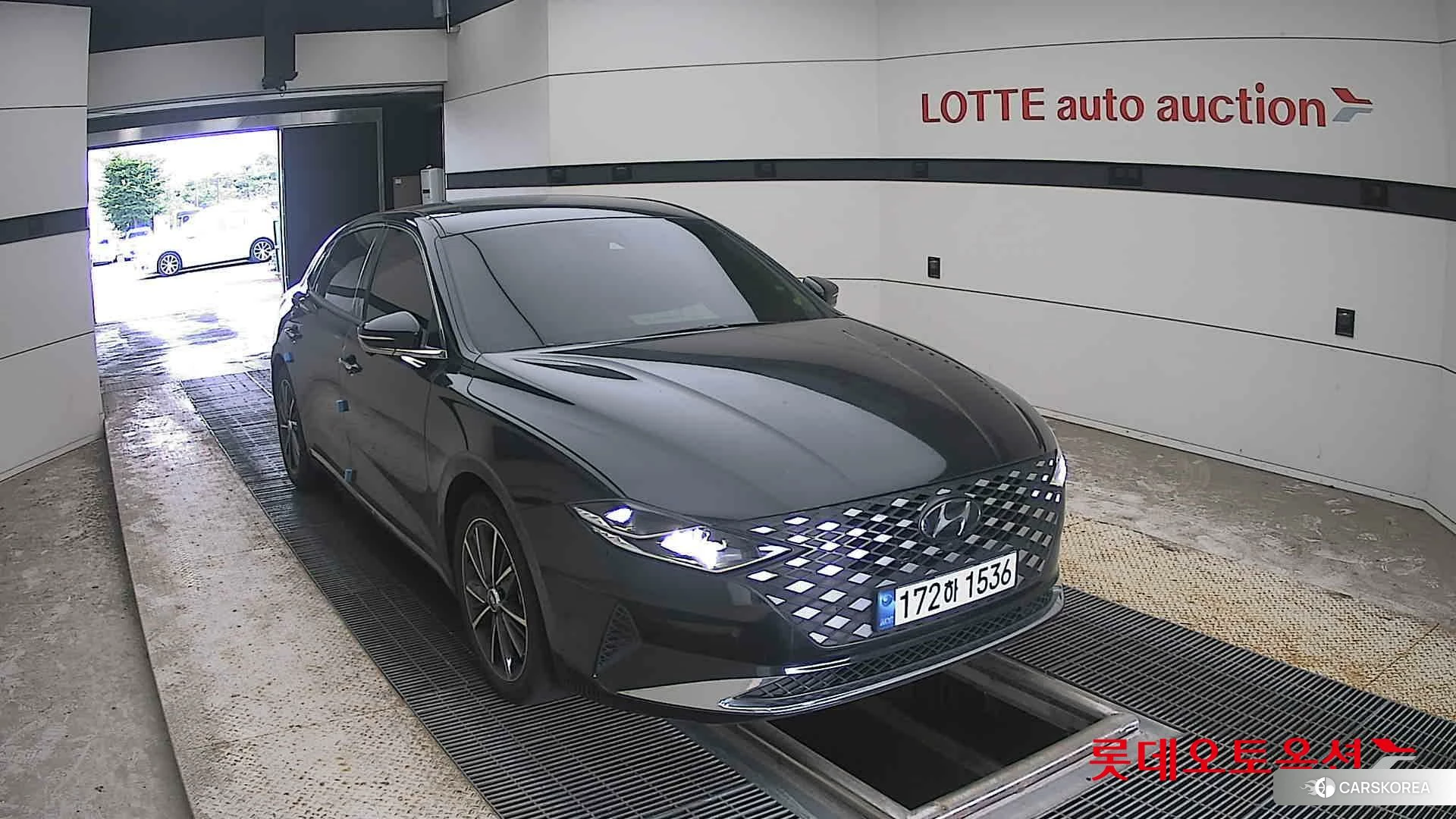Hyundai Grandeur 2023 Abyss Black Pearl из Кореи, фото 6