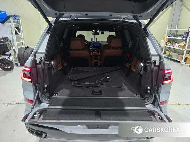 BMW X7 (G07) 2025 Цвет галактики из Кореи, фото 6