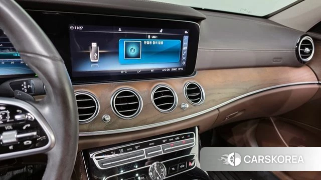 Mercedes-Benz E-Class W213 2019 Серый из Кореи, фото 6