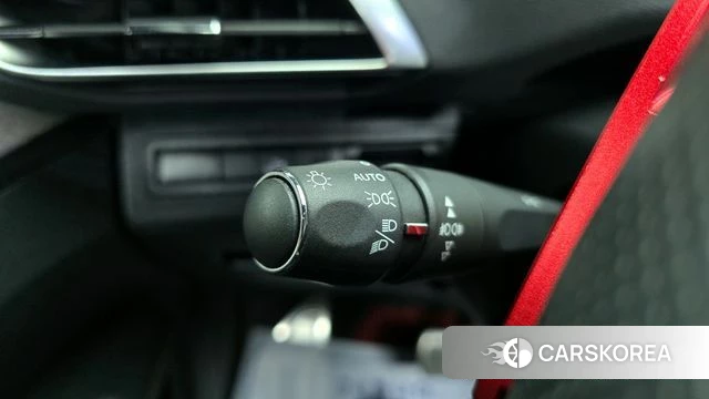 Peugeot 3008 second generation 2019 Белый из Кореи, фото 6