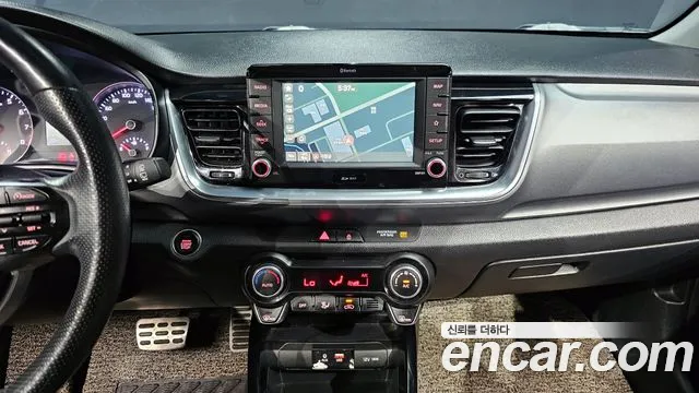 Kia Stonic 2018 Синий из Кореи, фото 6