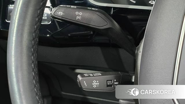 Audi e-Tron 2021 Белый из Кореи, фото 6