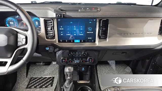 Ford Bronco 6th Generation 2025 Черный из Кореи, фото 6