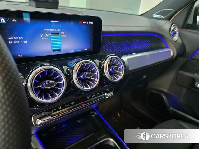 Mercedes-Benz EQB X243 2025 Белый из Кореи, фото 6
