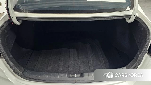 Kia The New K3 2nd generation 2022 Белый из Кореи, фото 6