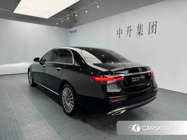 Mercedes-Benz E-class 2023 Черный из Китая, фото 6