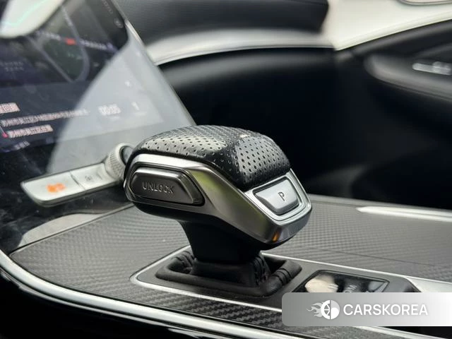 Roewe RX5 MAX 2019 Белый из Китая, фото 6