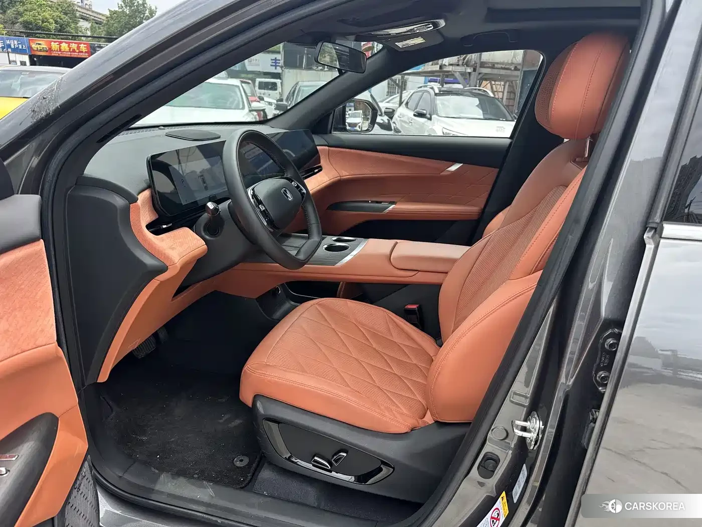 Chang'an Changan CS75PLUS 2024 Silver/gray из Китая, фото 6