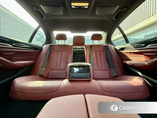 BMW 5 series 2023 Черный из Китая, фото 6
