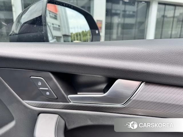Audi Q5L 2022 Черный из Китая, фото 6