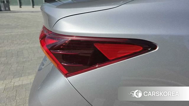 Toyota Asian dragon 2023 Серебристо-серый из Китая, фото 6