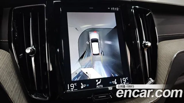 Volvo XC60 second Generation 2018 Белый из Кореи, фото 6