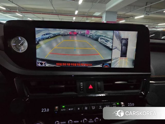 Lexus ES300h 7th generation 2022 Черный из Кореи, фото 6