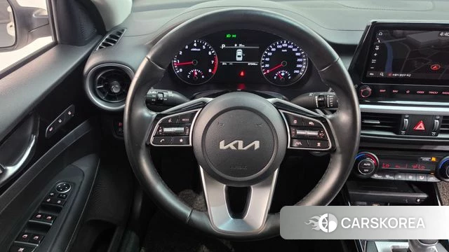 Kia The New K3 2nd generation 2021 Белый из Кореи, фото 6