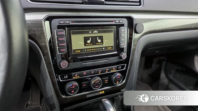 Volkswagen The New Passat 2018 Серебристо-серый из Кореи, фото 6