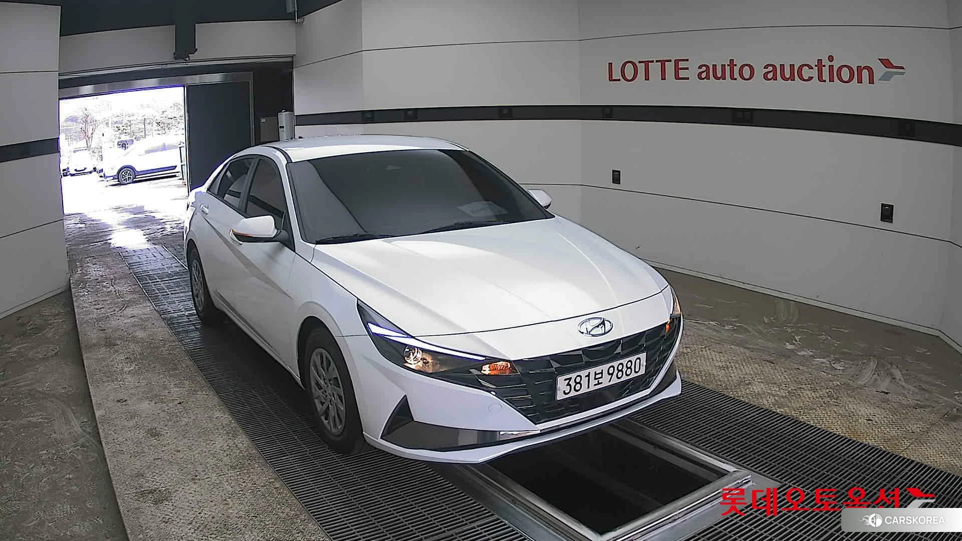 Hyundai Avante 2021 Polar White из Кореи, фото 6