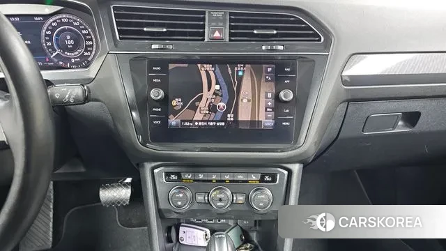 Volkswagen Tiguan Allspace 2018 Черный из Кореи, фото 6