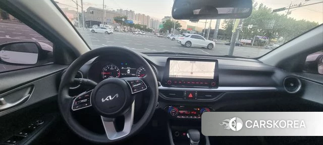 Kia The New K3 2nd generation 2023 Белый из Кореи, фото 6