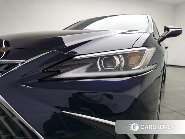 Lexus ES 2023 Синий из Китая, фото 6