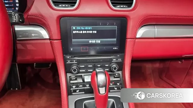 Porsche 718 Boxster 2021 Желтый из Кореи, фото 6