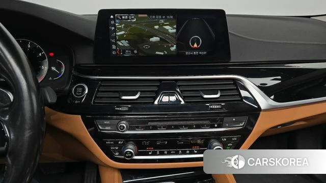 BMW 5 Series (G30) 2018 Серый из Кореи, фото 6