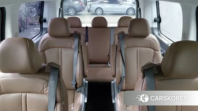 Hyundai Staria 2022 Белый из Кореи, фото 6