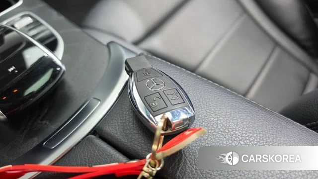 Mercedes-Benz C-Class W205 2018 Белый из Кореи, фото 6
