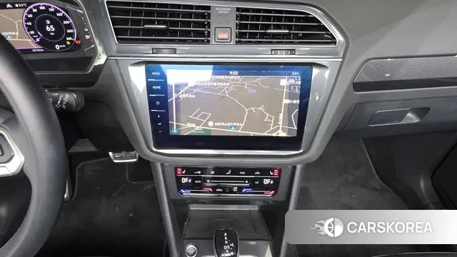 Volkswagen Tiguan second Generation 2022 Черный из Кореи, фото 6