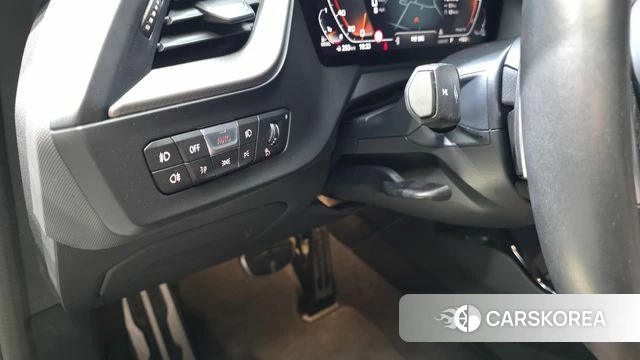 BMW 1 Series (F40) 2021 Черный из Кореи, фото 6