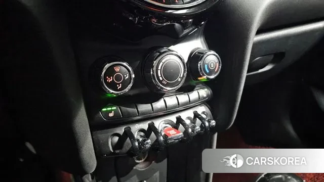 Mini Cooper 2019 Жемчужный цвет из Кореи, фото 6