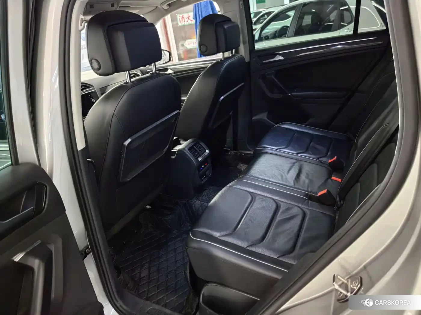 Volkswagen Tiguan L 2018 Silver/gray из Китая, фото 6
