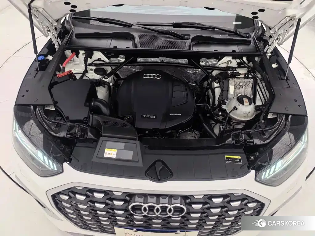 Audi Q5L 2021 Белый из Китая, фото 6