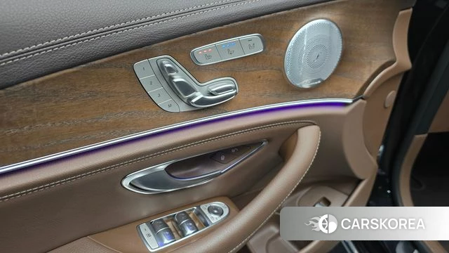 Mercedes-Benz E-Class W213 2019 Черный из Кореи, фото 6