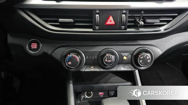 Kia The New K3 2nd generation 2021 Черный из Кореи, фото 6