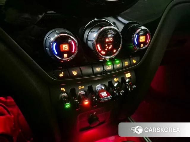 Mini Cooper Countryman 2024 Серебряный из Кореи, фото 6