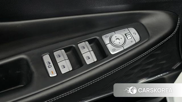 Hyundai The New Santa Fe 2023 Белый из Кореи, фото 6