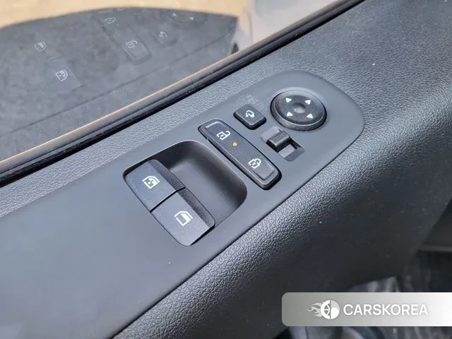 Hyundai Staria 2025 Белый из Кореи, фото 6