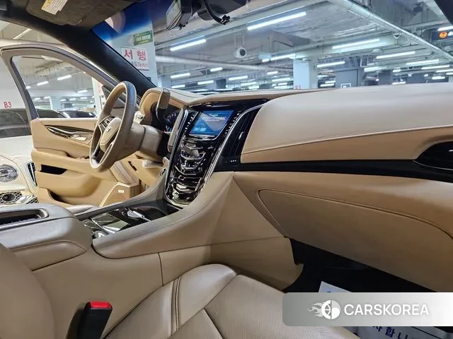 Cadillac Escalade 2018 Белый из Кореи, фото 6