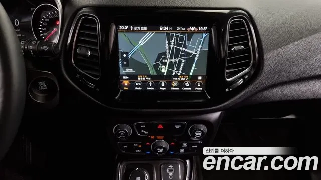 Jeep Compass 2nd Generation 2018 Белый из Кореи, фото 6