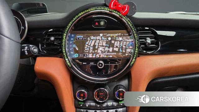 Mini Cooper S 2023 Жемчужный цвет из Кореи, фото 6