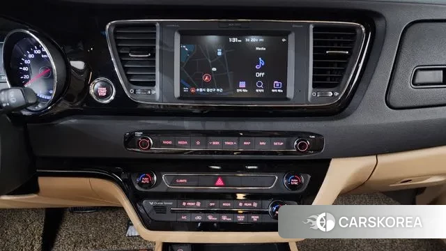 Kia The New Carnival 2018 Белый из Кореи, фото 6