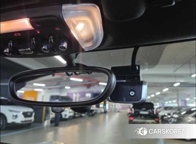 Mini Cooper S Convertible 2021 Серебряный из Кореи, фото 6
