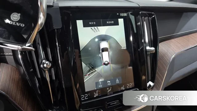 Volvo XC60 second Generation 2021 Белый из Кореи, фото 6
