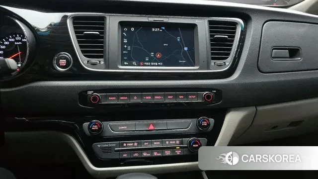 Kia The New Carnival 2018 Черный из Кореи, фото 6