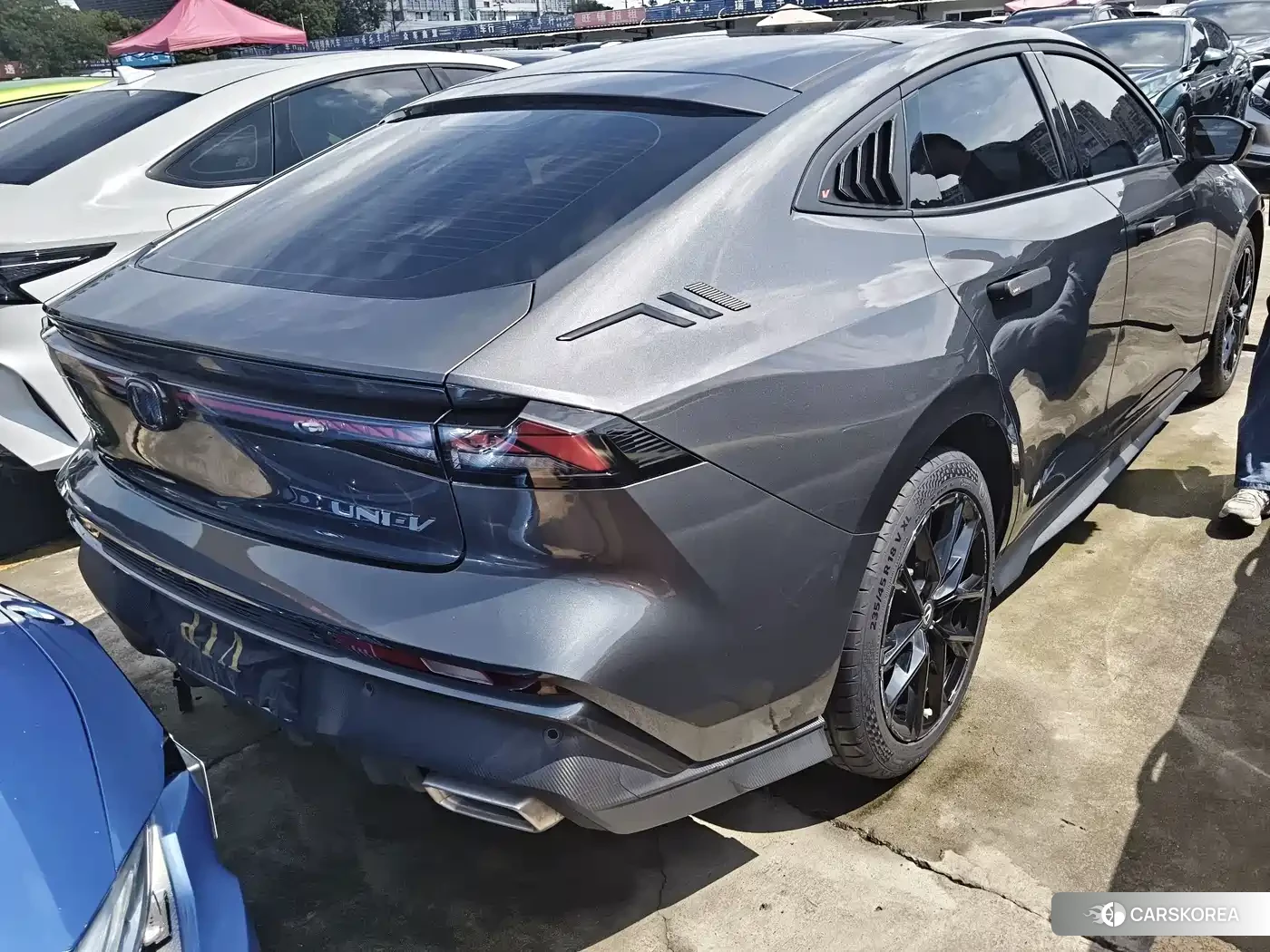 Chang'an UNI-V 2024 Silver/gray из Китая, фото 6