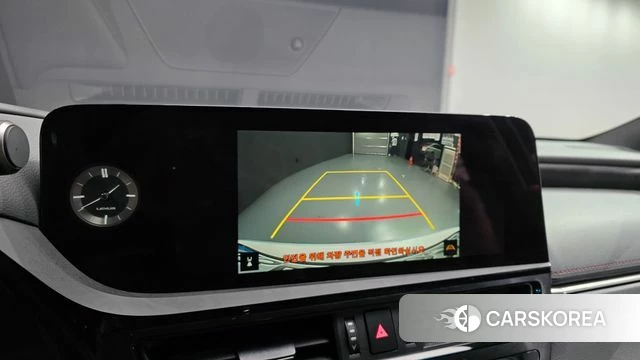 Lexus ES300h 7th generation 2025 Белый из Кореи, фото 6
